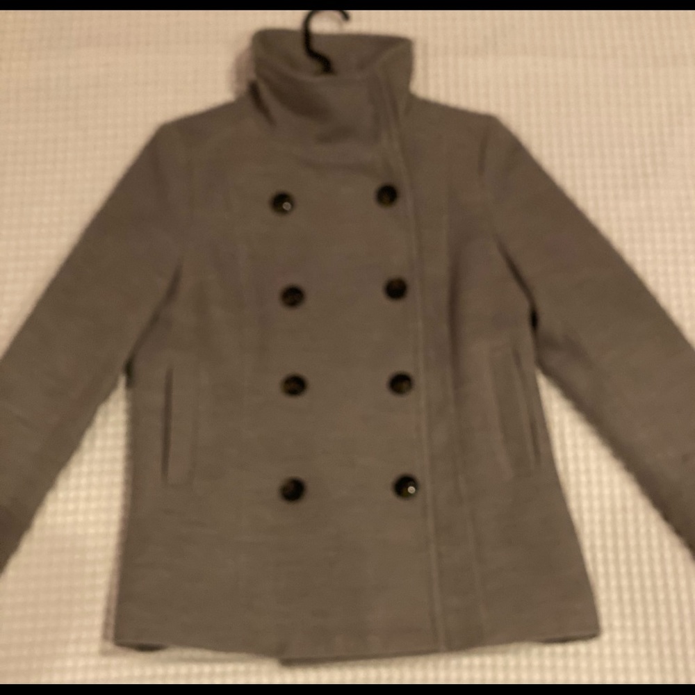Woman’s H&M pea coat worn 1x beautiful